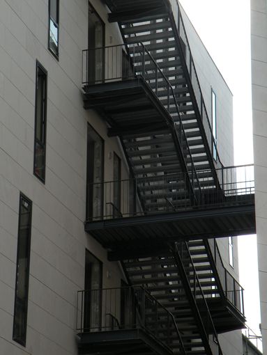  escalier extérieur de secours
